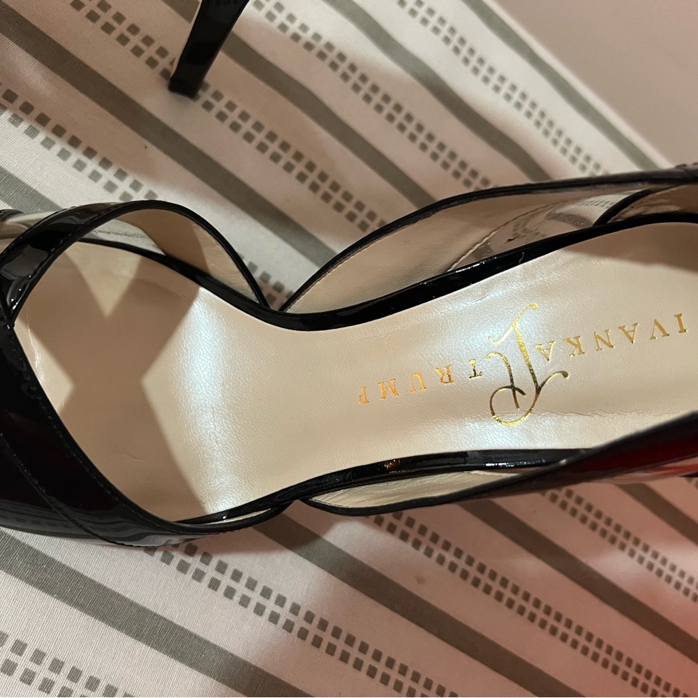 Ivanka Trump Heels - Picture 3 of 6